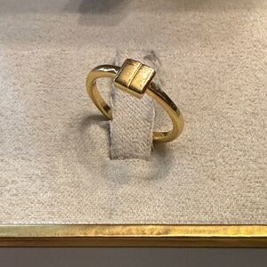 Elegant sterling silver Frieda Rothman size 3 pinky ring